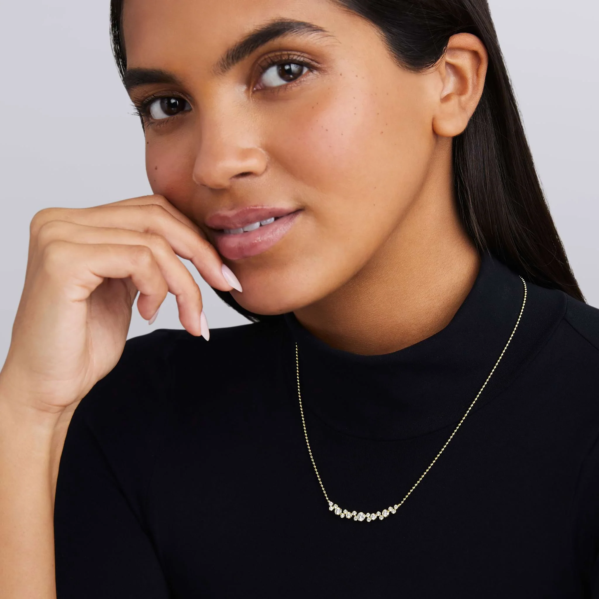 Fizz 18K Gold Nineteen Cluster Diamond Necklace - Image 2