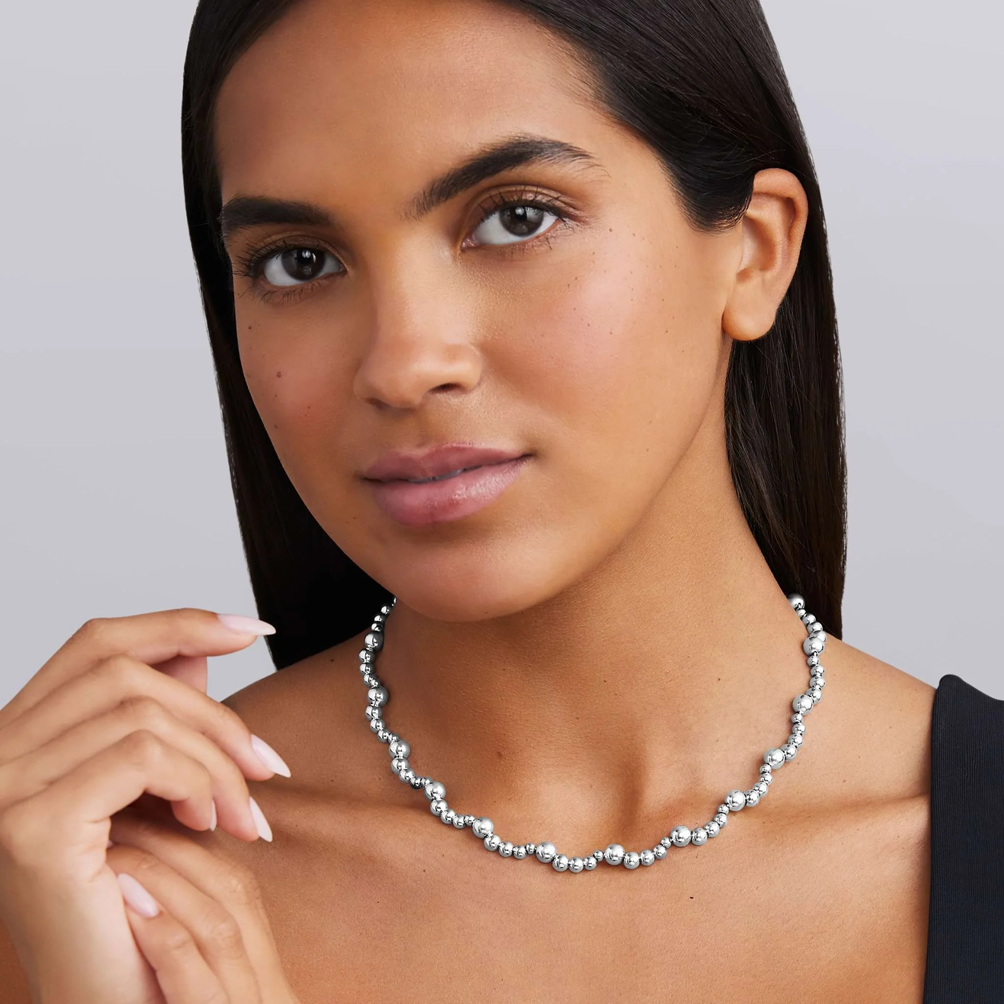 Caviar Bubbly Silver Beaded Scalloped Necklace - Image 2