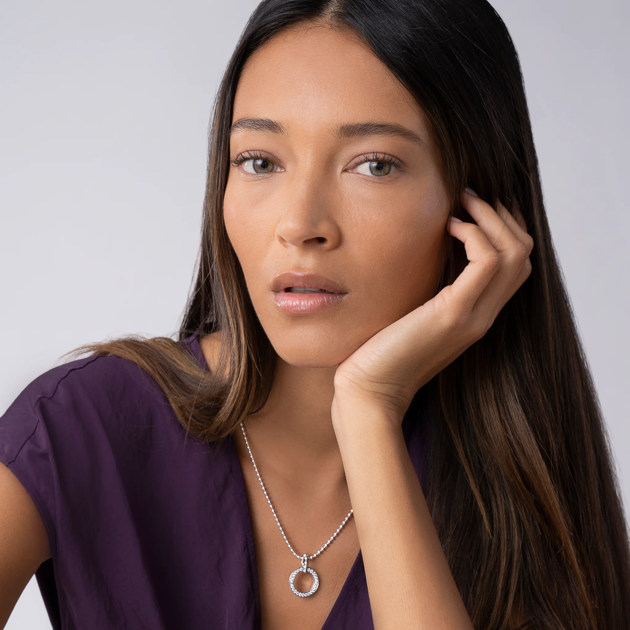 Caviar Spark Circle Diamond Pendant Necklace - Image 2