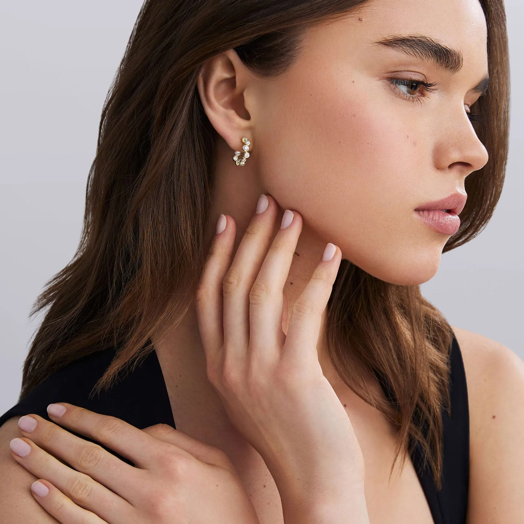 Fizz 18K Gold Diamond Huggie Earrings - Image 2