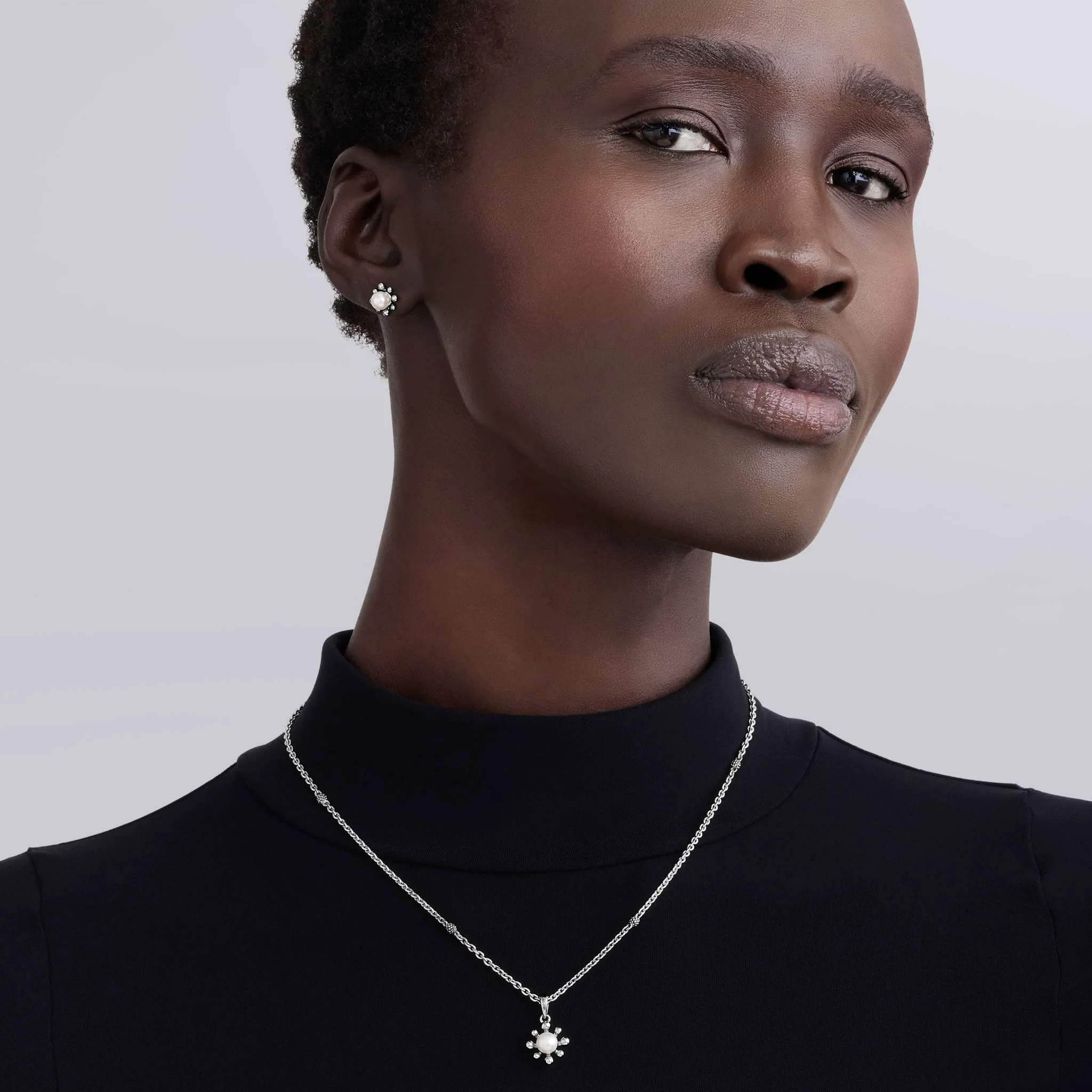 Luna Fleur Pearl Earrings and Pendant Necklace Gift Set - Image 2