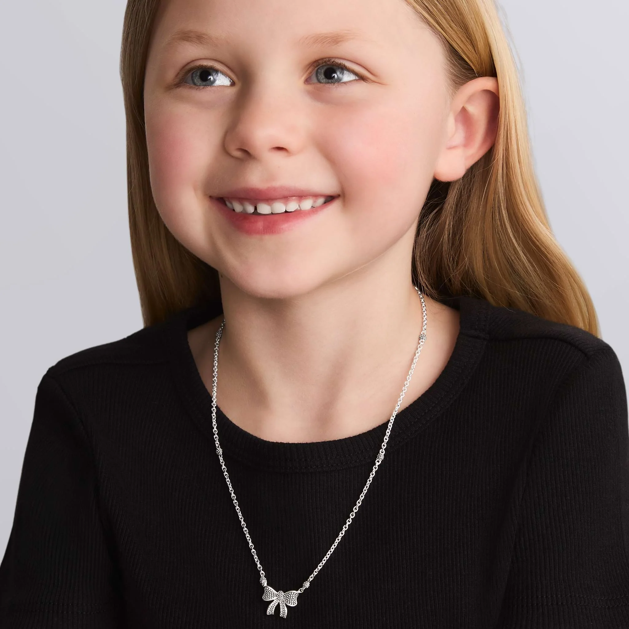 Kinder Childs First Caviar Bow Necklace - Image 2