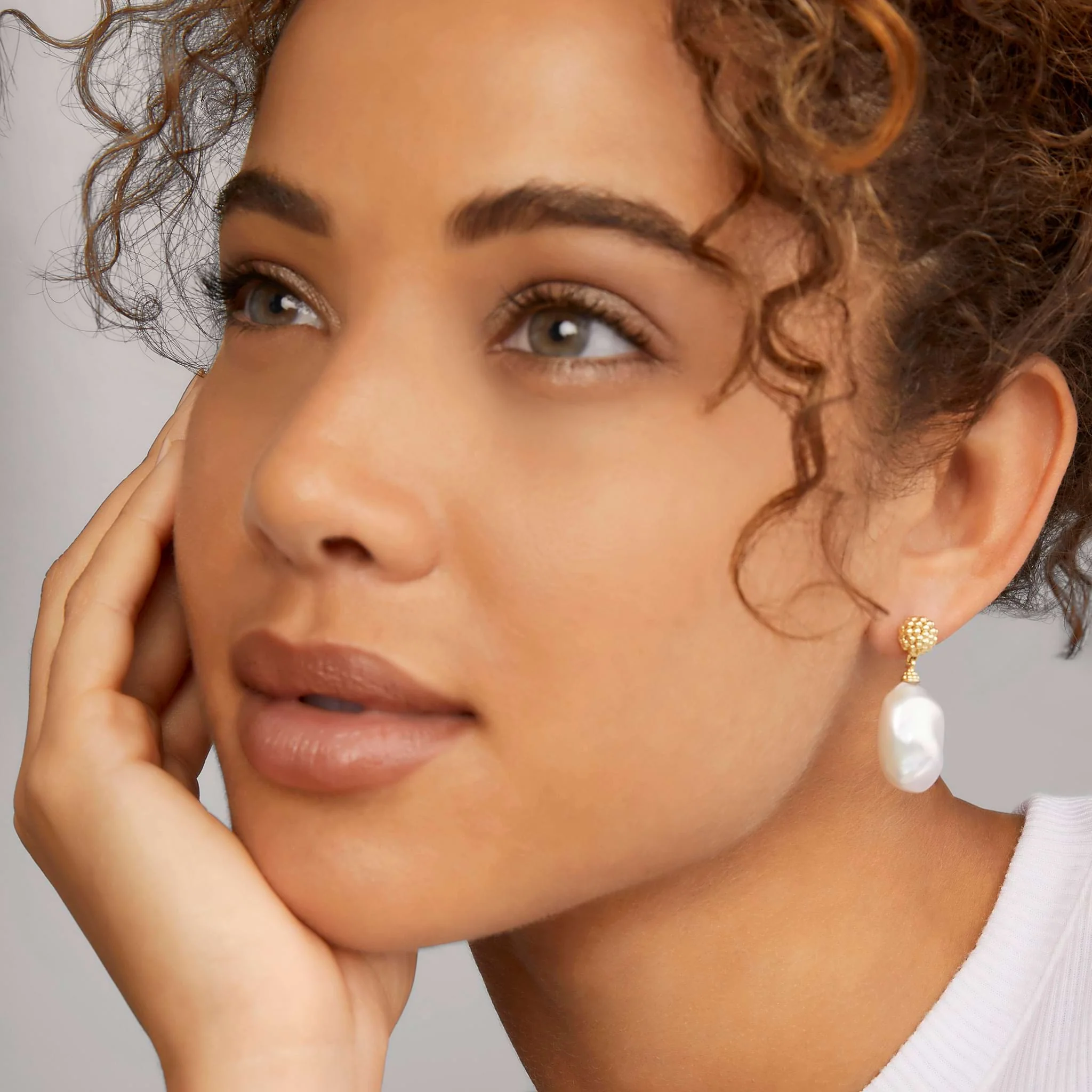 Luna Baroque Pearl Drop Earrings - Image 2