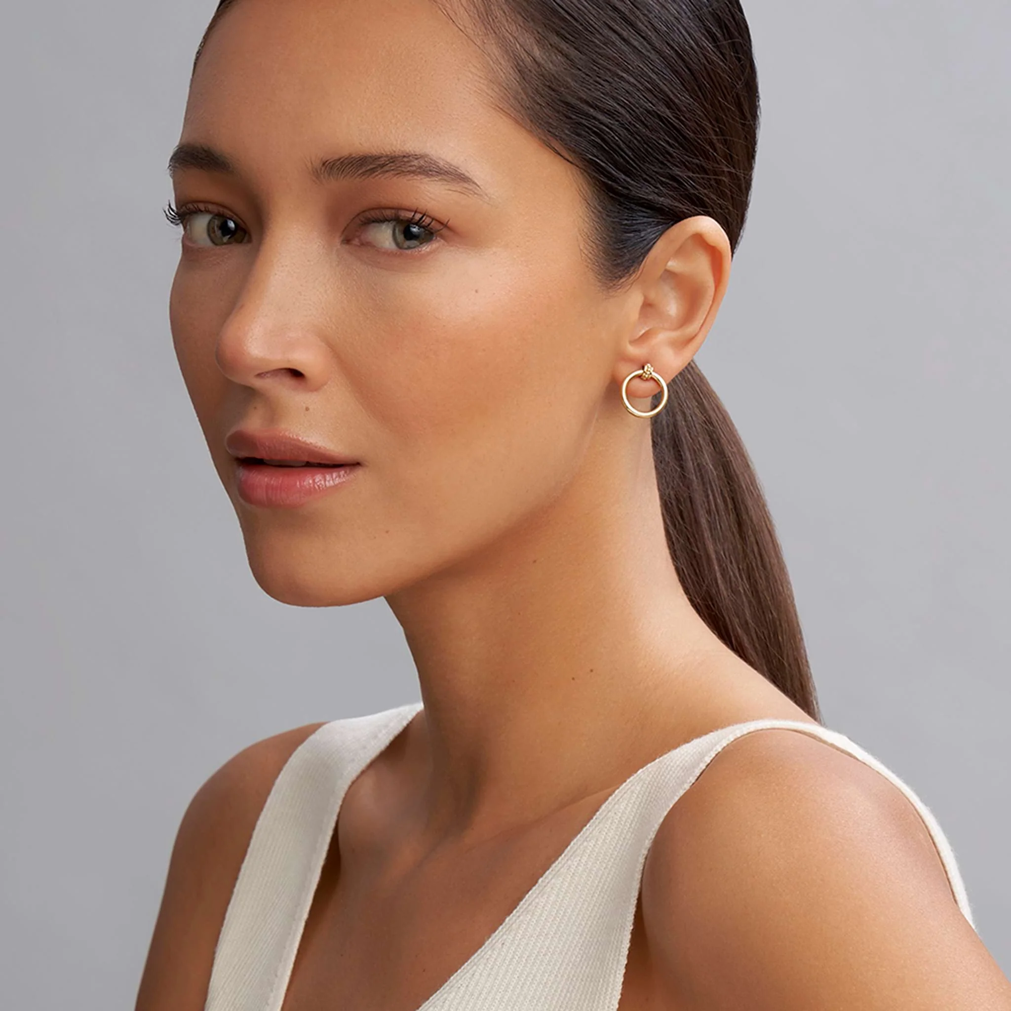 Meridian 18K Gold Circle Stud Earrings - Image 2