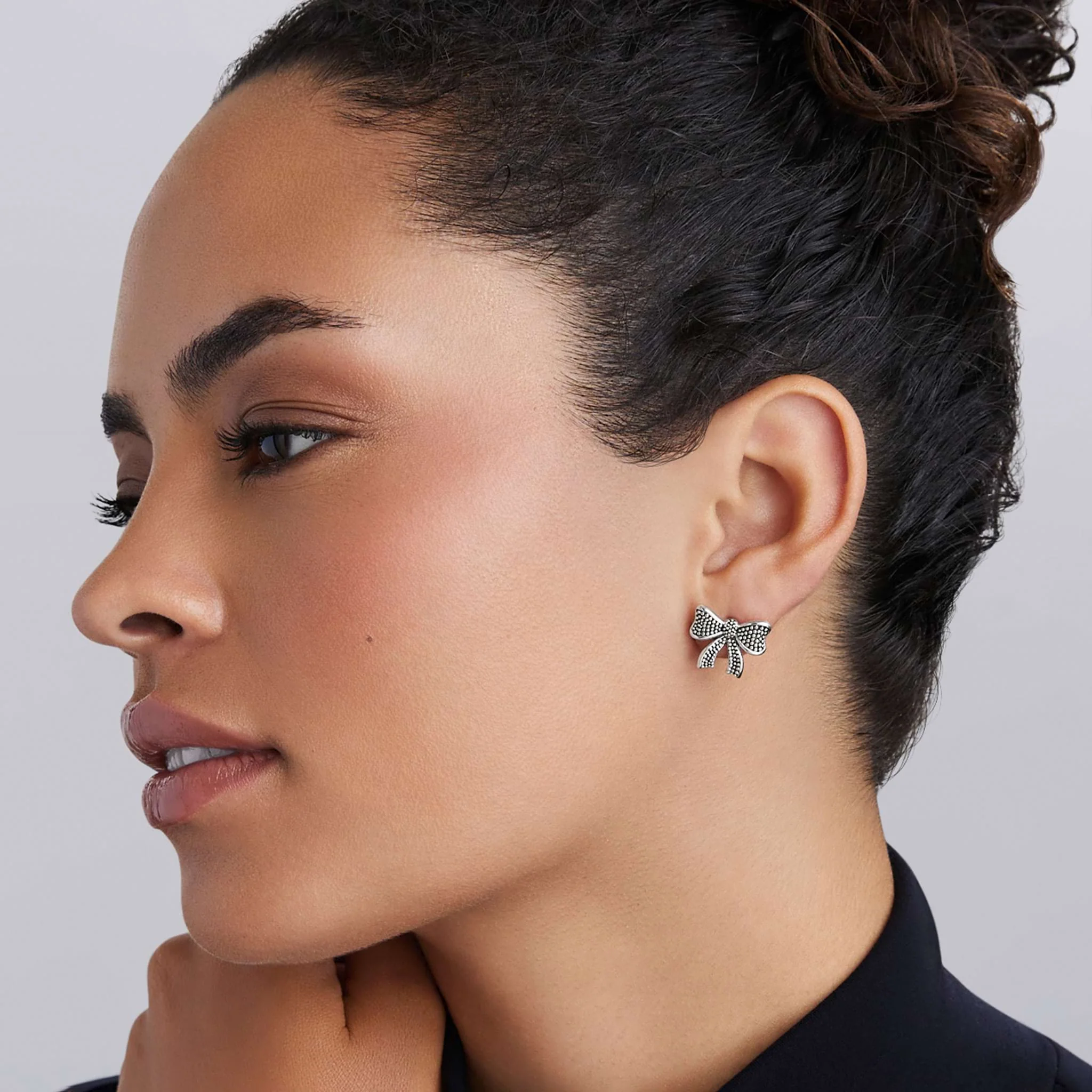 Signature Caviar Sterling Silver Large Bow Stud Earrings - Image 2