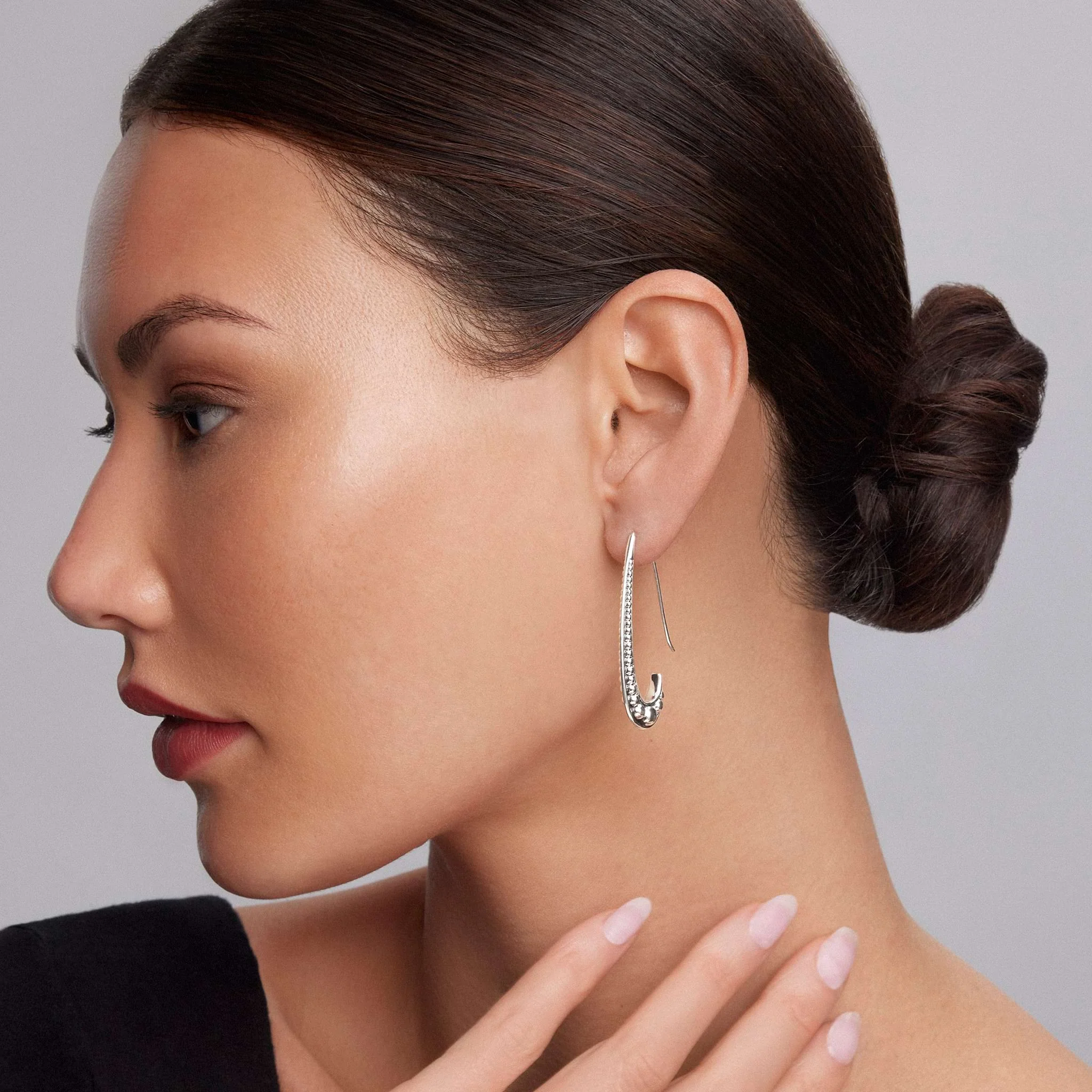 Signature Caviar Smooth Hook Drop Earrings - Image 2