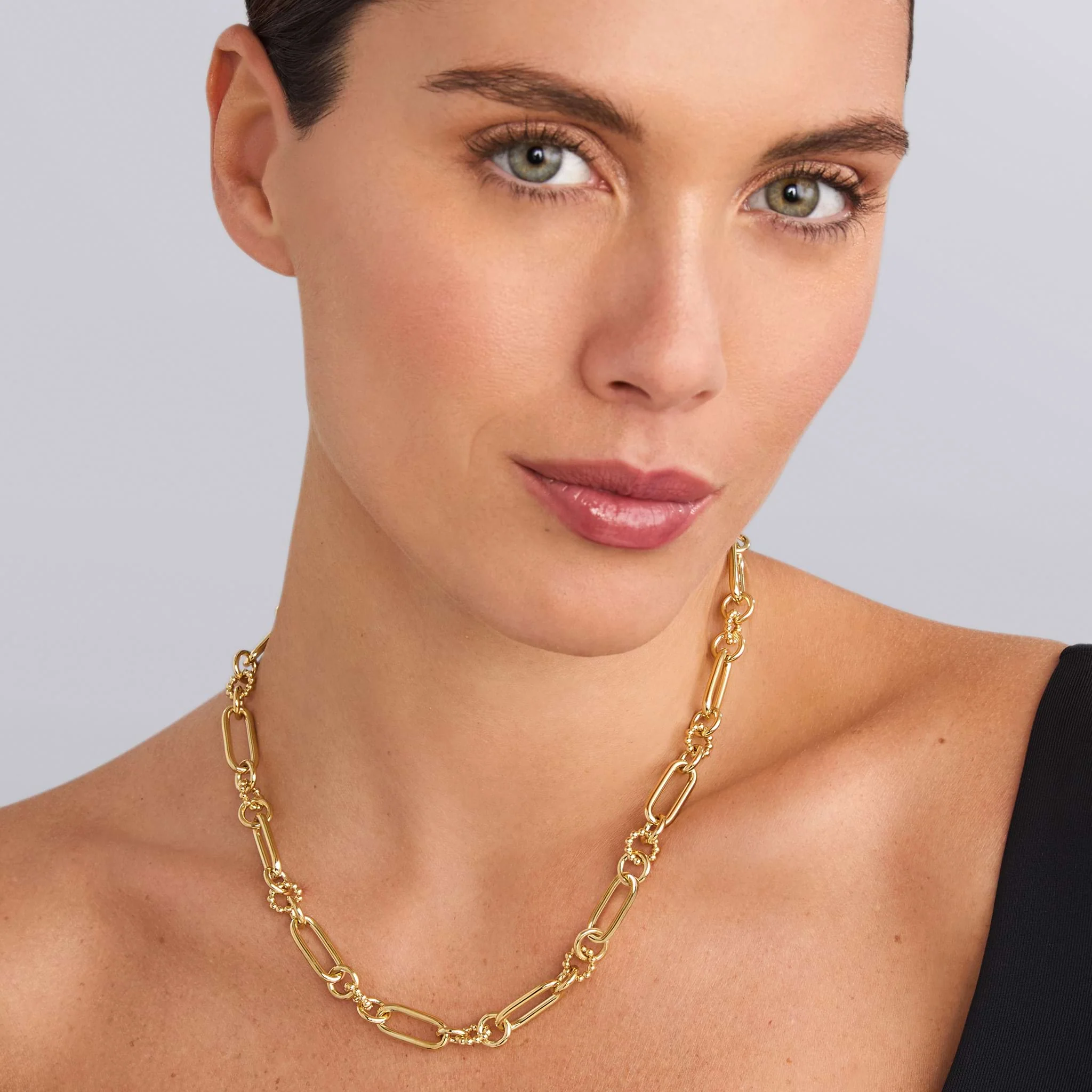 Signature Caviar 18K Gold Link Necklace - Image 2