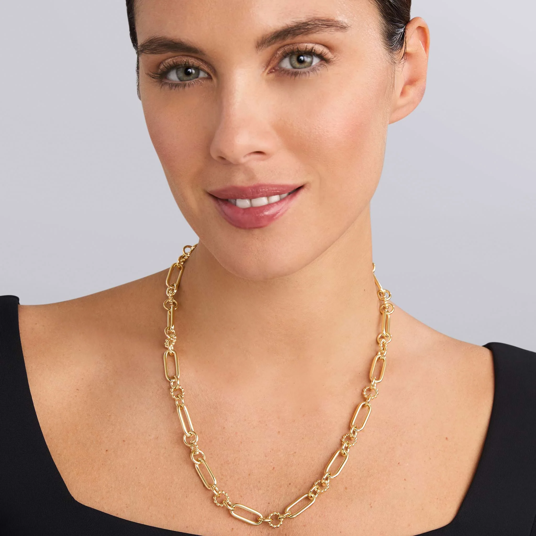 Signature Caviar 18K Gold Link Necklace - Image 6