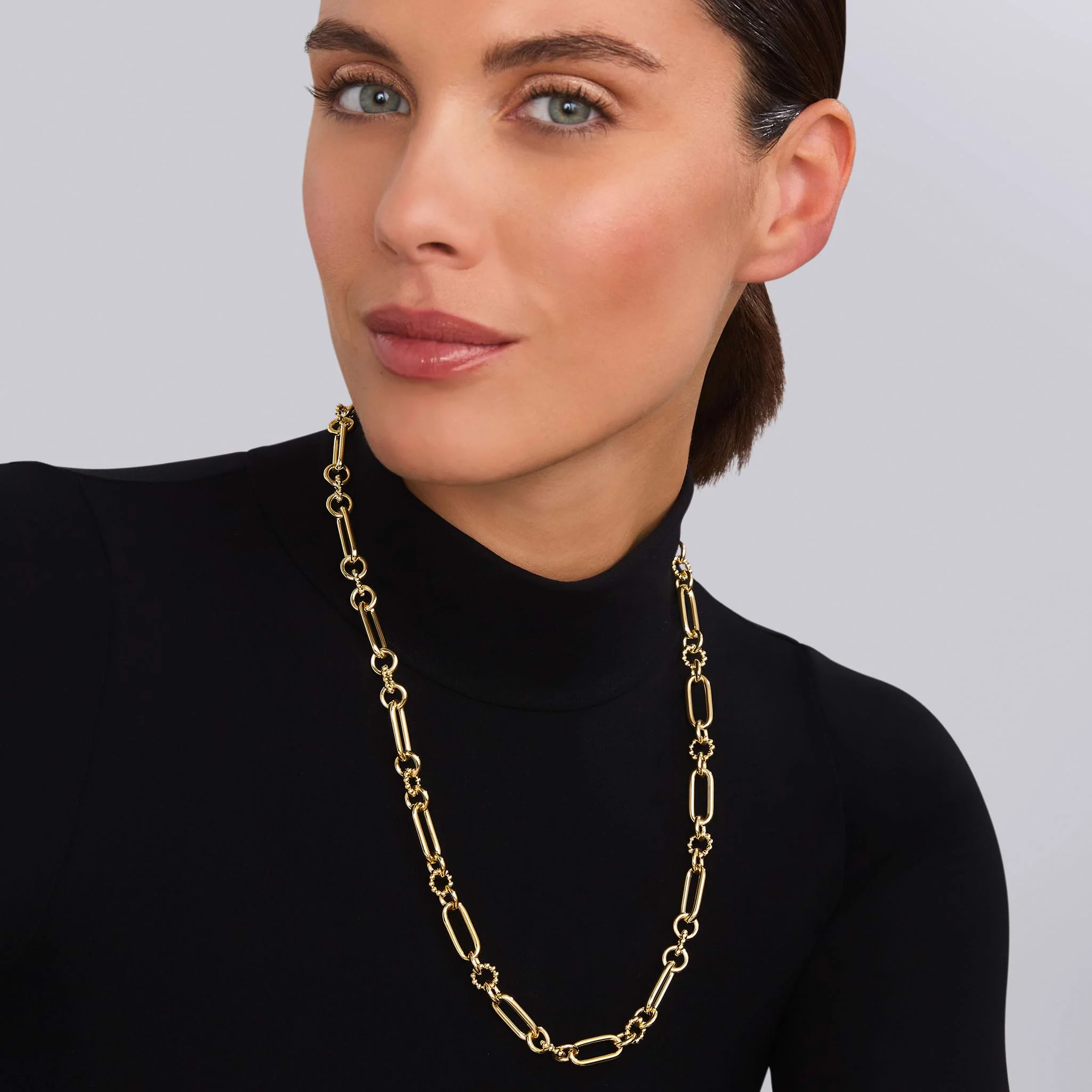 Signature Caviar 18K Gold Link Necklace - Image 7