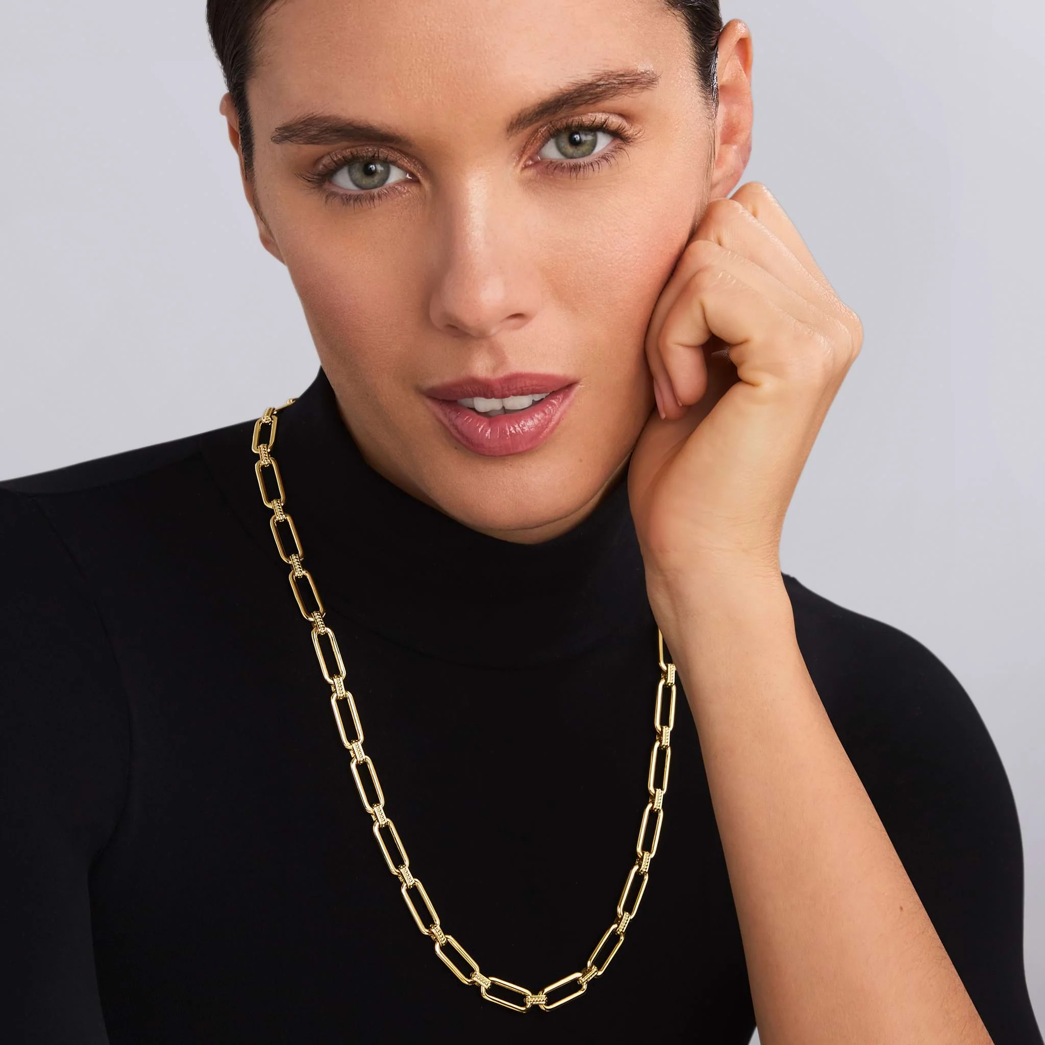 Signature Caviar 18K Gold Linear Link Necklace - Image 3