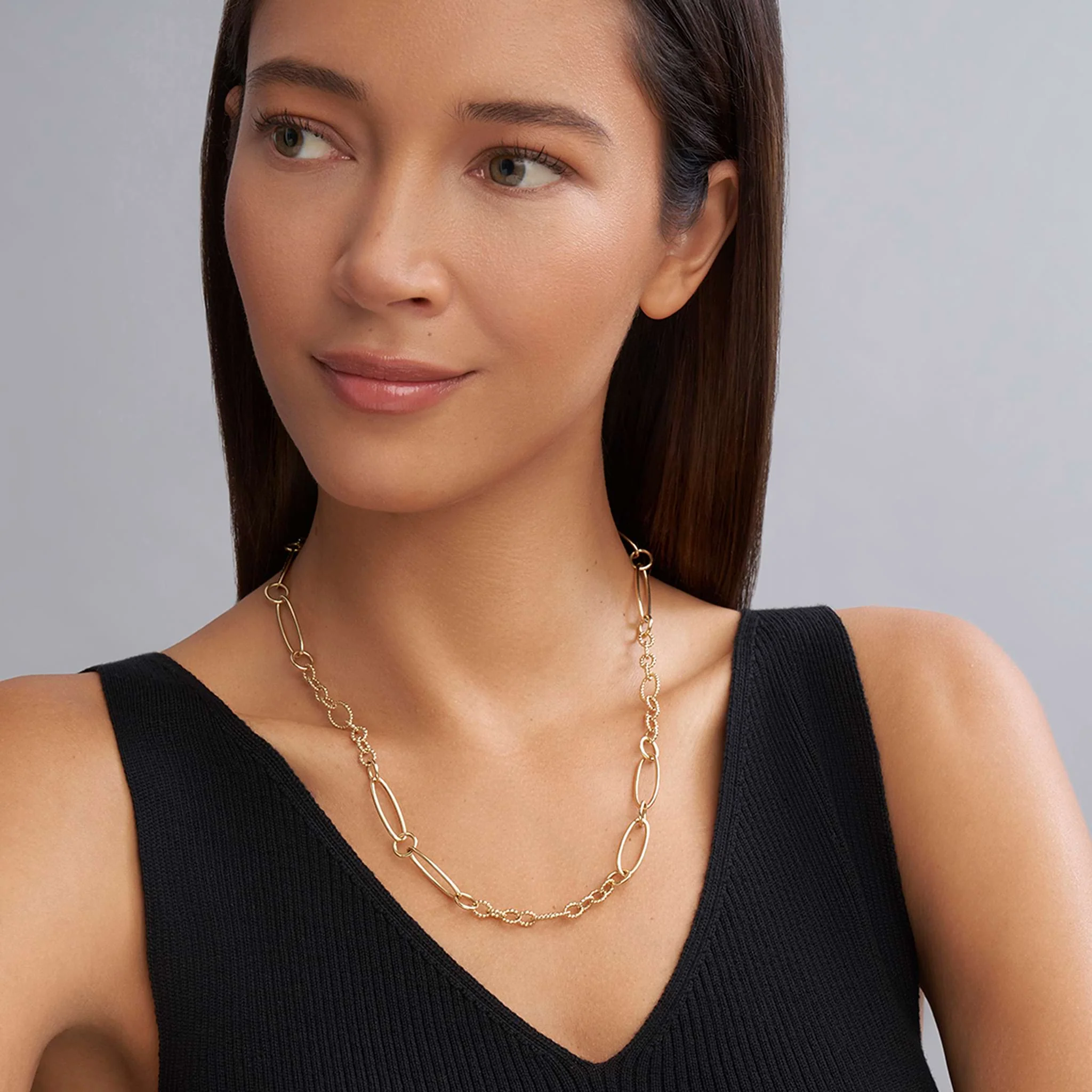 Signature Caviar 18K Gold Link Necklace - Image 2