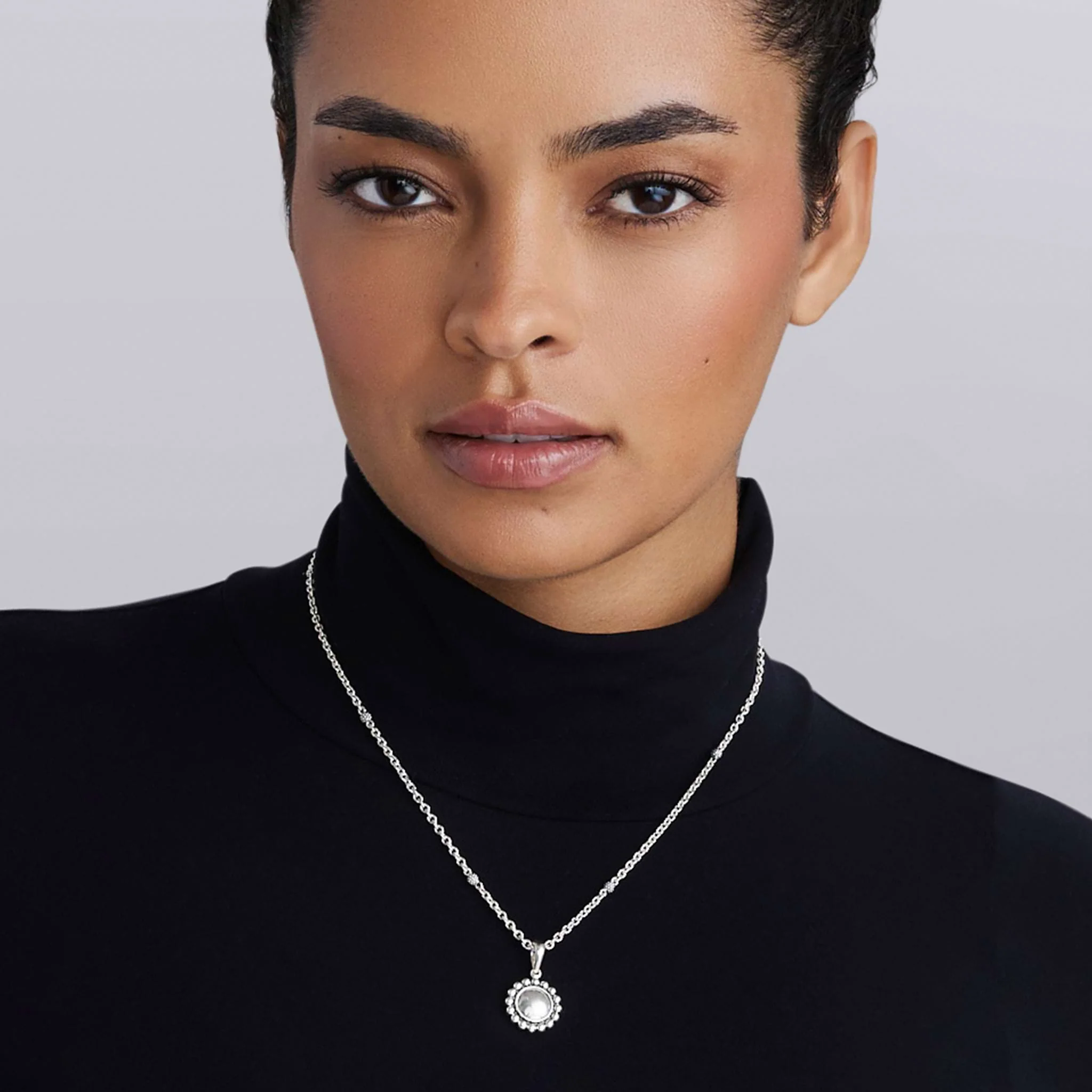 Signature Caviar Sterling Silver Circle Pendant Necklace - Image 2
