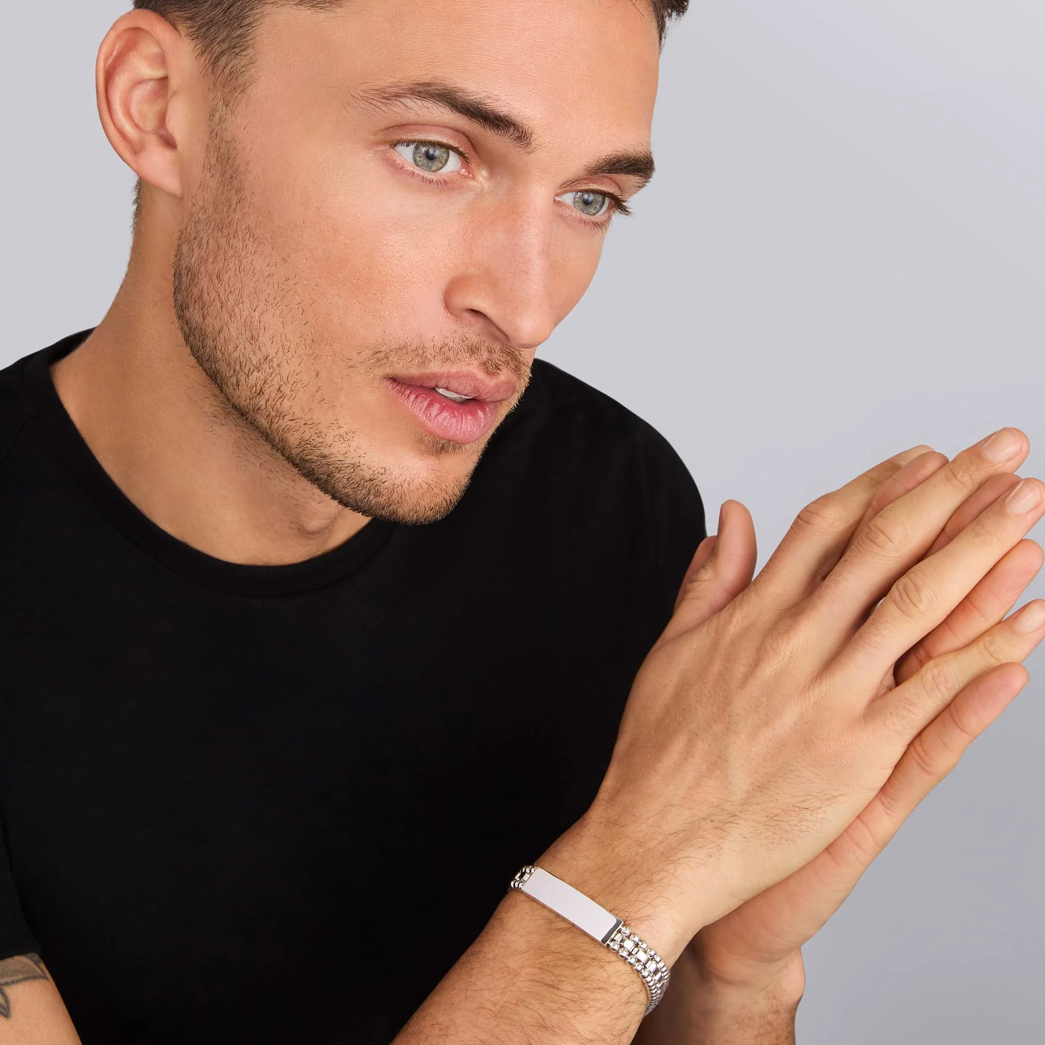 Signature Caviar Silver Engravable ID Link Bracelet - Image 7