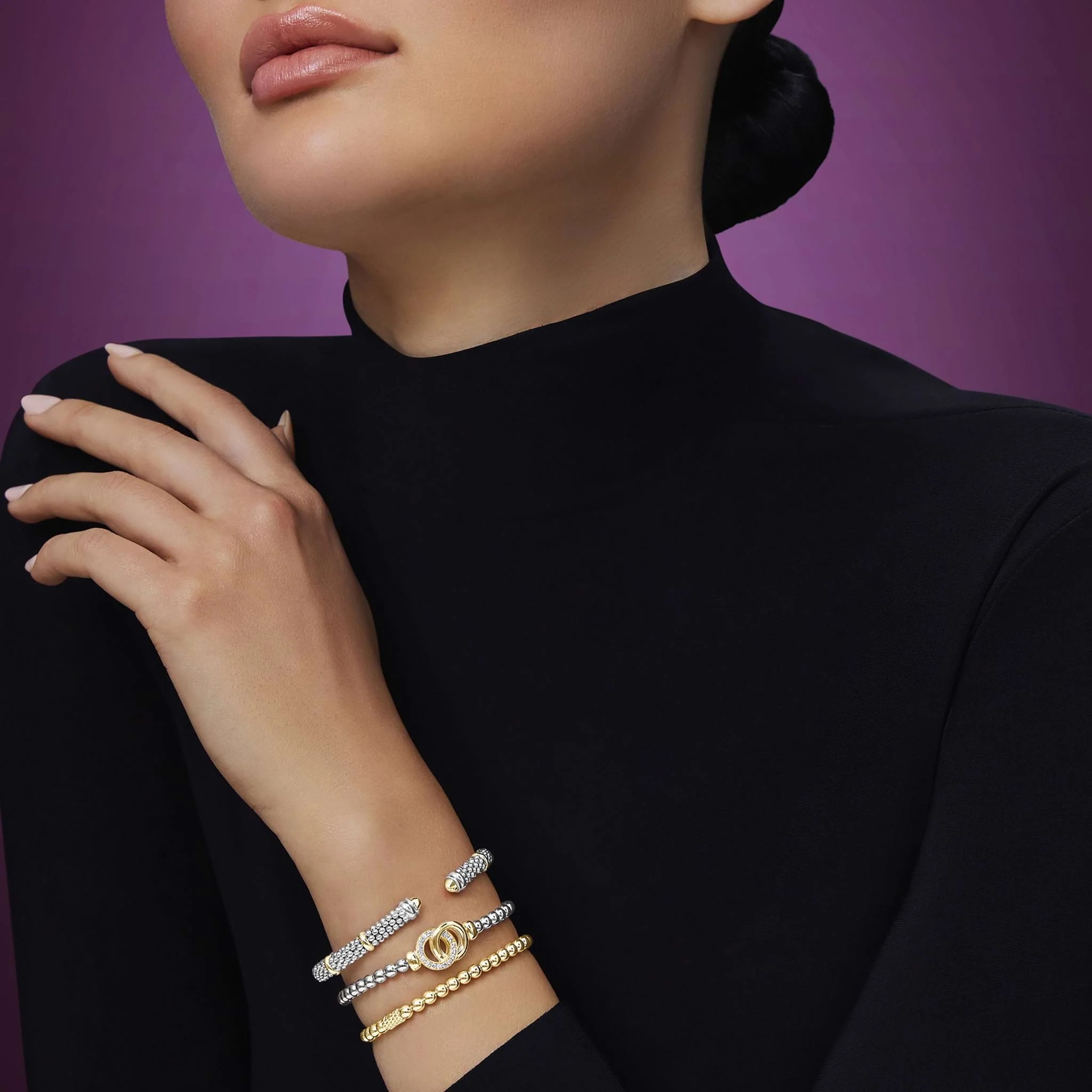 Signature Caviar Two-Tone Interlocking Diamond Stretch Bracelet - Image 6