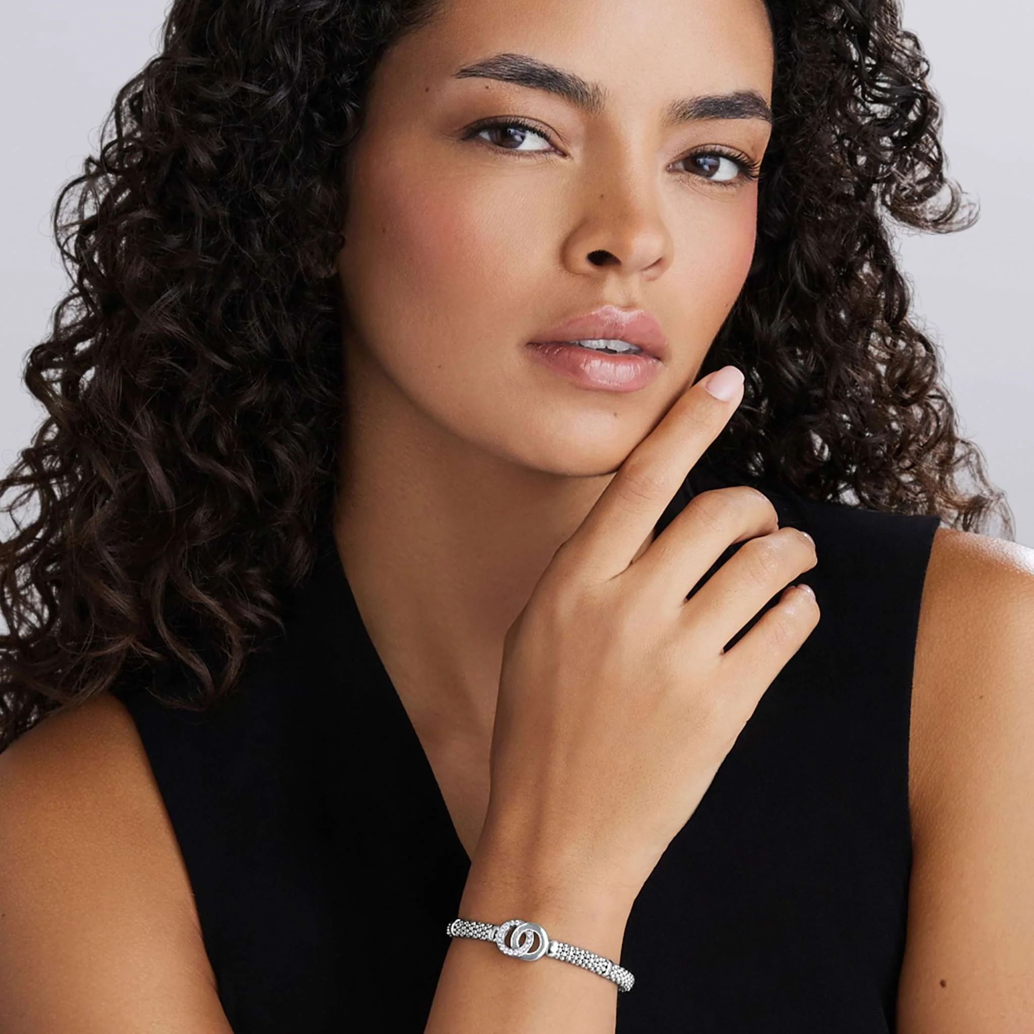 Signature Caviar Silver Interlocking Diamond Caviar Bracelet | 6mm - Image 2