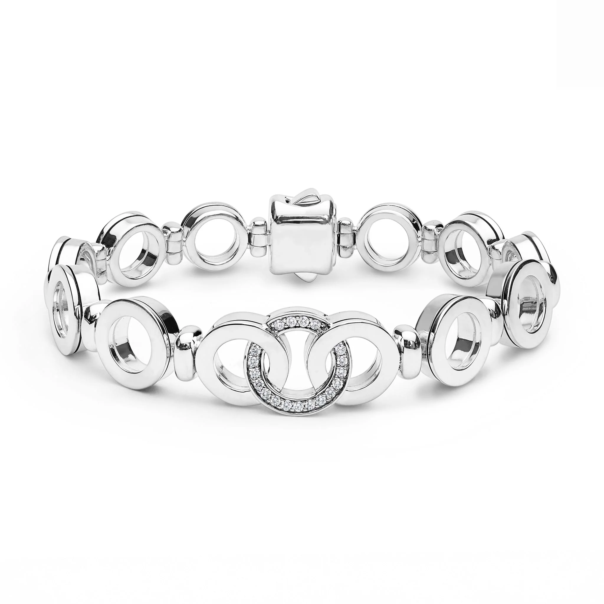 Signature Caviar Silver Interlocking Diamond Link Bracelet